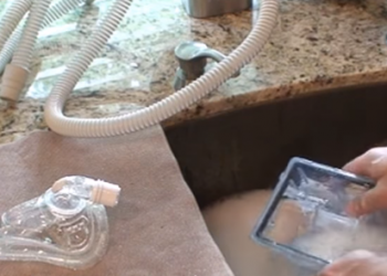 ขั้นตอนการทำความสะอาดหน้ากาก CPAP, กล่องใส่น้ำสำหรับความชื้น และท่ออากาศ แบบง่ายๆ ใครๆก็ทำเองได้