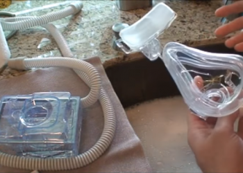 ขั้นตอนการทำความสะอาดหน้ากาก CPAP, กล่องใส่น้ำสำหรับความชื้น และท่ออากาศ แบบง่ายๆ ใครๆก็ทำเองได้