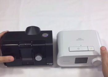 เปรียบเทียบเครื่อง CPAP ยี่ห้อ Philips Respironics รุ่น DreamStation Auto กับ ยี่ห้อ ResMed รุ่น  AirSense10 Auto