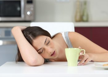 ง่วงนอนบ่อยเพราะนอนกรน