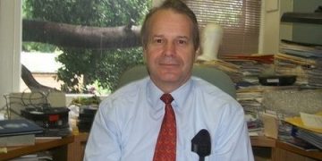 Z14 มาทำความรู้จัก Dr. Sullivan Colin Edward ผู้คิดค้น CPAP เครื่องแรกของโลกให้กับ ResMed